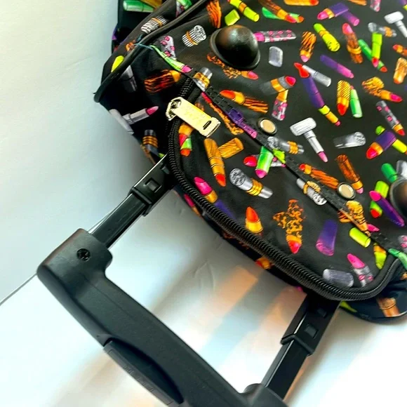 Nicole Miller RARE Travel Bag - Includes Wheels on bottom/ Handle: Easy Travel - Picture 1 of 13